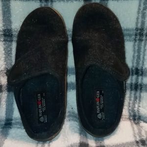 Wool slippers